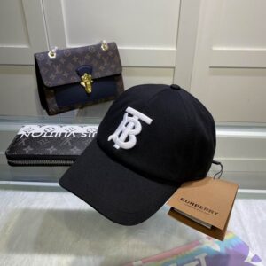 BURBERRY CAP