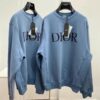 CREWNECK LIGHT BLUE & CENTRED LOGO