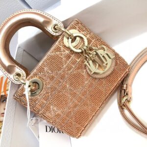 D-i-o-r bag size 12*10.2*5cm