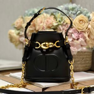 D-i-o-r bag size 17*7*18CM