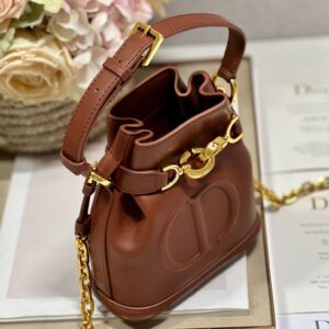 D-i-o-r bag size 17*7*18CM
