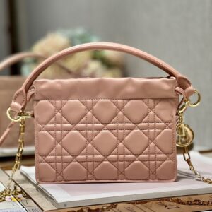 D-i-o-r bag size 19*13*5CM