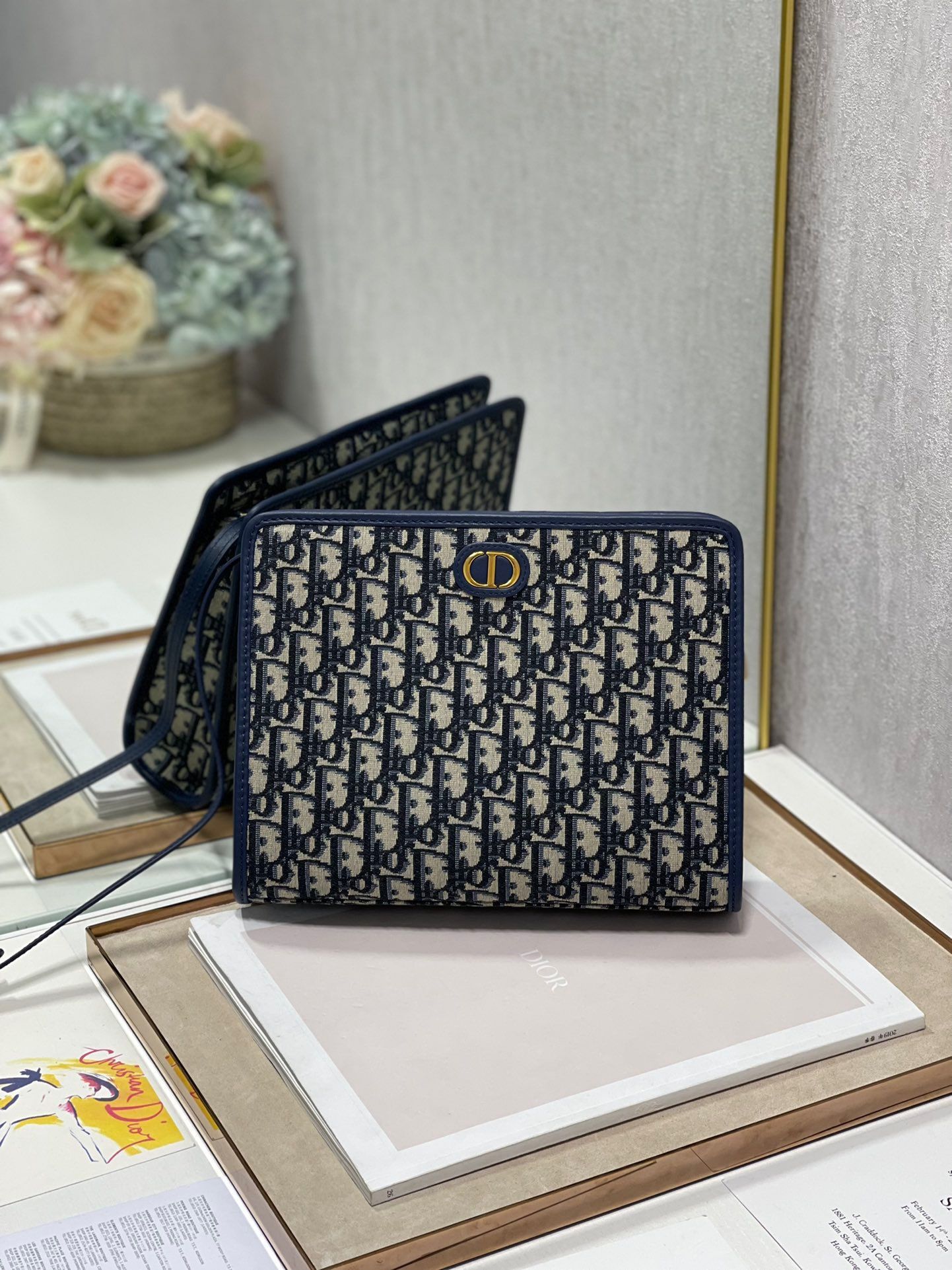 DIOR bag size 26* 20* 5.5 2001321500