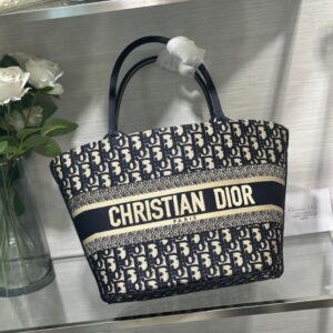 Do—or bag size 40*27*14cm
