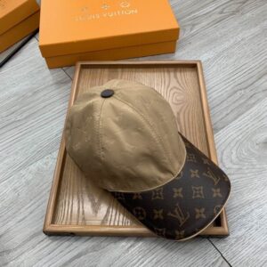 LOUIS VUITTON CAP