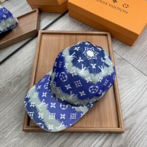 LOUIS VUITTON CAP
