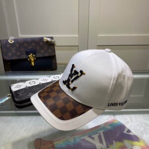 LOUIS VUITTON CAP