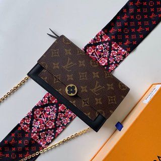 LV (230)