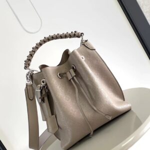 LV (69)