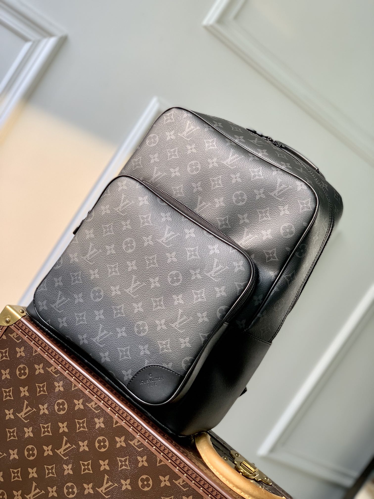 LV (96)