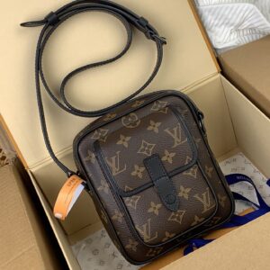 Lv borsa uomo