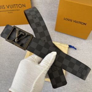 LV Pyramide Frame 40